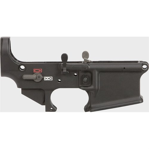 MARS-L Stripped Lower Receiver fra LMT Defense tilbyr ambidextrous kontroller for optimal ergonomi, inkludert selector, magasinutløser og bolt catch.