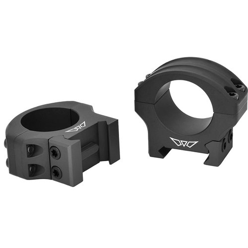 Warne HyperLite scope-ringer er 35% lettere enn tradisjonelle aluminiumringer, med integrert recoil lug og dual-screw clamps for optimal stabilitet og nullstillingspresisjon.