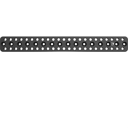 UD ARCA DYNALOCK RAIL gir mulighet for enkel montering med M-LOK, og er kompatibel med både Arca og Dynalock tilbehør for optimal bruk.