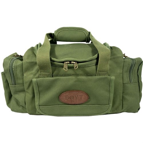 BOYT HARNESS SIGNATURE SERIES CANVAS SPORTING CLAYS BAG i O.D. Green har et voksbehandlet lerret, rommer 8 haglepatroner og har praktiske lommer for tilbehør.