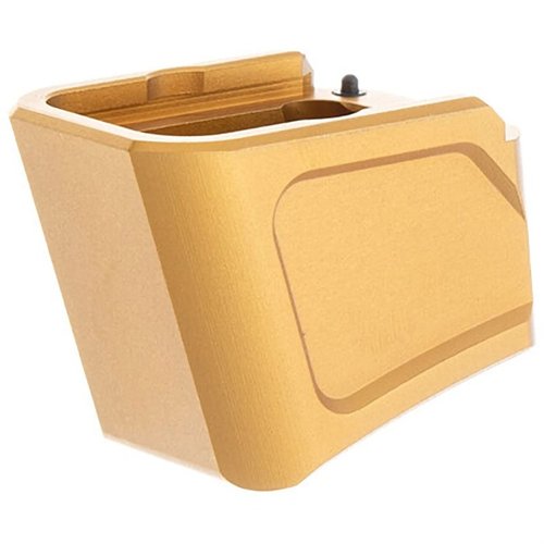 Tyrant CNC MKI +5/4 magasinforlengelse for Glock 19/23/26 øker kapasiteten med 5/4 skudd, er enkel å installere uten verktøy, og gir bedre kontroll.