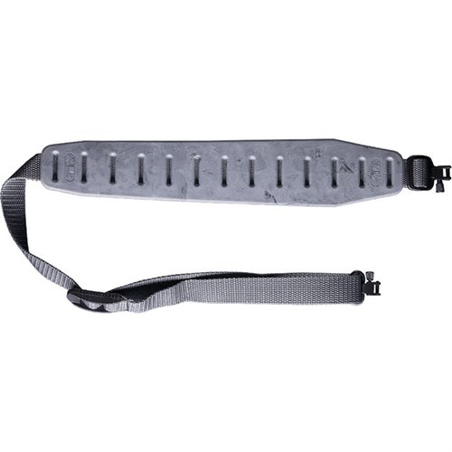 THE QUAKE CLAW 2.0 SLING med swivels gir en komfortabel og sikker bæring av våpenet ditt, med en ikke-glidende pute og holdbarhet som ikke holder vann.