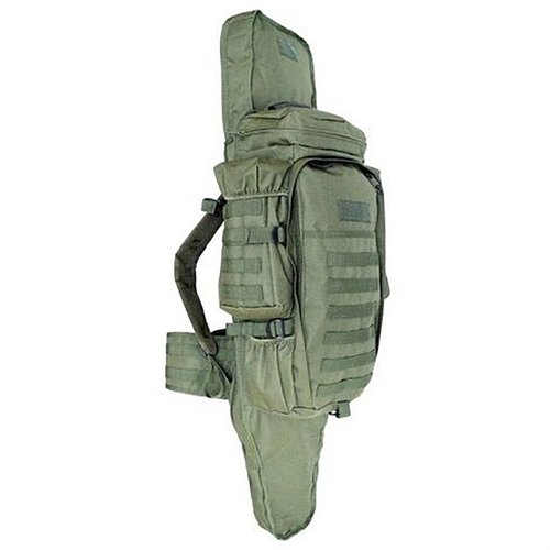 Tactical Assault Bag med rifleholder tilbyr romslig og holdbar transport for utstyr, med polstrede stropper og plass til en rifle på 42