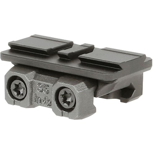 MK2 ACRO AIMPOINT MOUNT tilbyr presisjon, holdbarhet og stil med Torx festemidler, 4140 varmebehandlet stål og anodisert aluminium for langvarig ytelse.