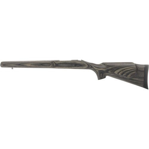 Remington 700 Muzzleloader-stokken gir en slitesterk, værbestandig oppgradering med laminert camo-finish for effektiv kamuflasje og presis passform.