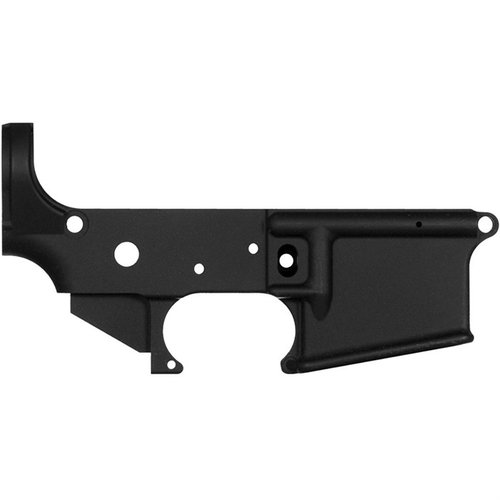 CMMG MK4 AR15 stripped lower receiver er laget av presisjonsmaskinert 7075 T6 aluminium, med Armor Black Cerakote finish, klar for din neste bygg.