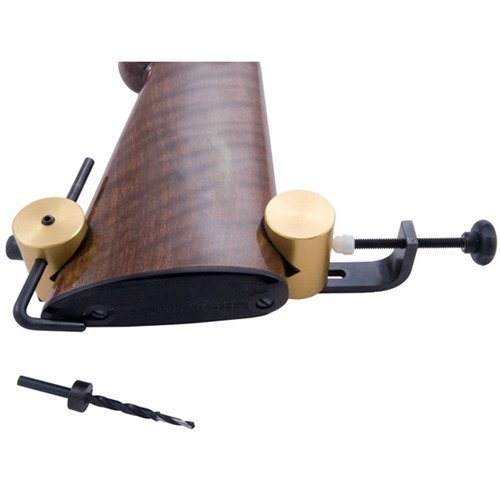 SLING SWIVEL DRILL JIG fra KLEINENDORST sikrer presis justering og drilling av swivel stud hull, passer alle størrelser, med beskyttelse mot marring av ferdige stokk.