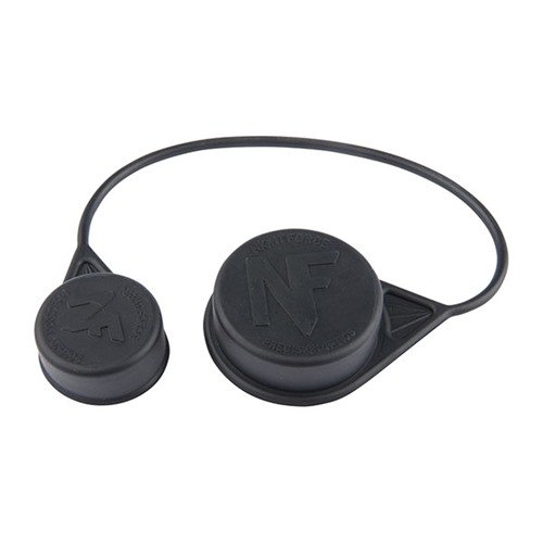 Disse gummilokkene passer perfekt over linsene på Nightforce-kikkerten din og beskytter dem mot skader. Settet inneholder både okularet og objektivdekslet.