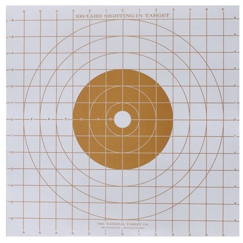 SIGHT-IN-TARGETS ST-3 tilbyr høy synlighet med fluorescerende rød på hvit bakgrunn, perfekt for presis sikting og justering av kikkertsikter og jernsigter.