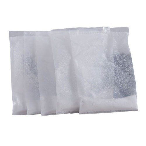 RCBS Case Cleaning Media gir effektiv rengjøring med valnøttskall og høyglanspolering med maiskolbe, perfekt for vibrasjons- og rotasjons-tumblere.