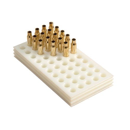 Disse solide HEAVY DUTY POLY LOADING BLOCKS er enkle å rengjøre, har fingergrep for sikkert grep, og er laget for 50 runder med dype hull for lange patroner.