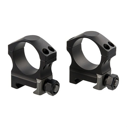 NIGHTFORCE ULTRALIGHT RINGS gir perfekt justering og nøyaktighet med 30mm rør, laget av 7075-T6 aluminium og titan for maksimal holdbarhet.