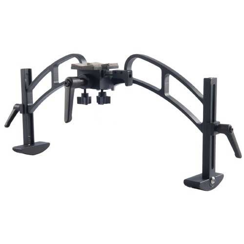 Sinclair F-Class Bipod er lett og stiv, laget av 7075-T6 aluminium, med justerbare bein, rask montering og en stabil plattform for alle rifler.