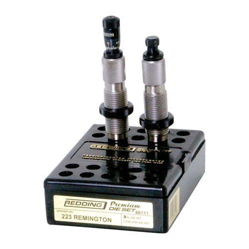 Premium Full Length Die Set 223 Rem fra Redding gir økt presisjon med Carbide Size Button og Bullet Seating Micrometer for optimal lading av ammunisjon.