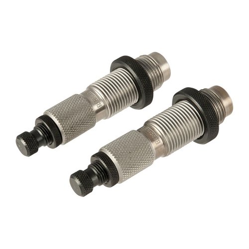 Redding Neck Die Sets for 6.5 PRC inneholder to die, inkludert en neck sizing die med decapping rod og neck expander, samt en seating die med crimp ring.