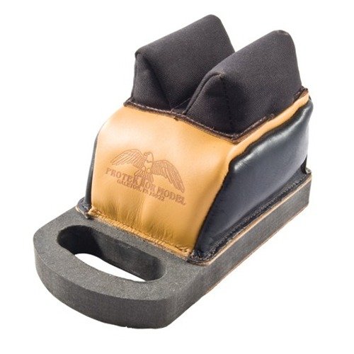 Deluxe Protektor Rear Bag med håndtak og tykk bunn gir stabilitet og høyde, perfekt for F-class konkurranser og felt skyting. Krever sandfylling.