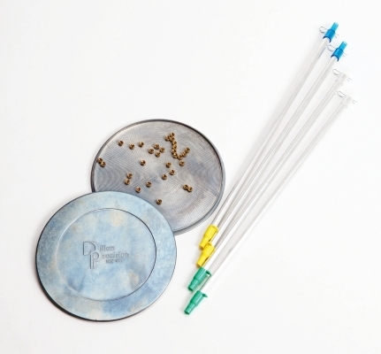 Dillon Primer Flip Tray gjør det enkelt å organisere og fylle primer, med en effektiv design som sparer tid og øker presisjonen i ladeprosessen.