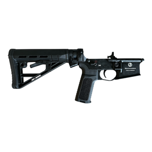 Schmeisser AR-15 Lower komplett tilbyr høy kvalitet og presisjon, perfekt for tilpassede bygg og optimal ytelse i enhver skytesituasjon.